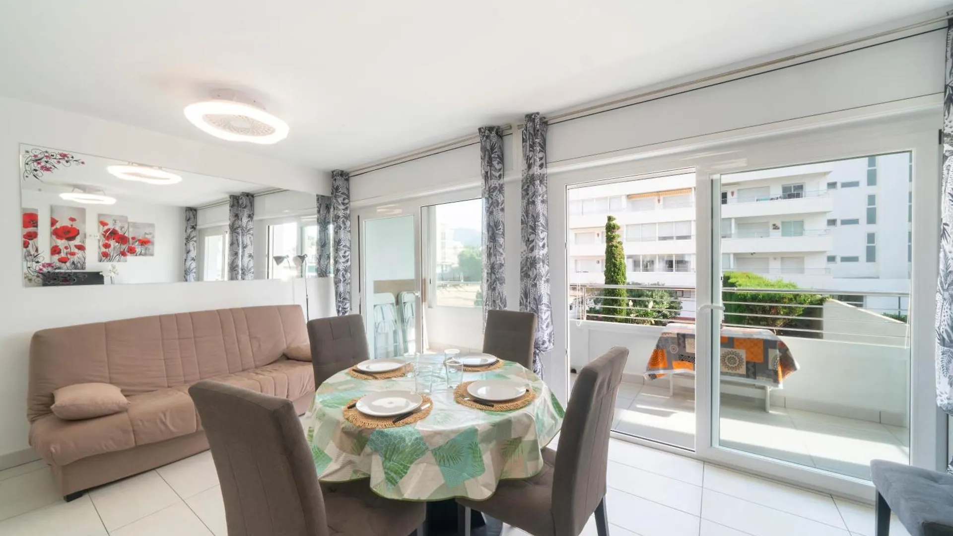 Welhomy Magnifique Appartement Santa Margarida Roses Estany إسبانيا